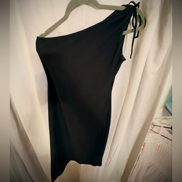 Wet Seal Black Asymmetrical Dress - Picture 4 of 5